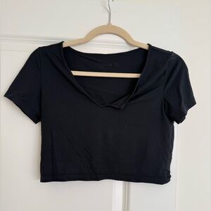 Fitted crop top alphalete